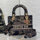 디올 Lady D-Lite 미디엄 백 M0565ORDZ_M911