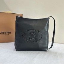 버버리 숄더 백 슬림핏 블랙 81147721