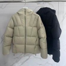 몽클레어 후사인 후드 숏 다운 재킷 2컬러 K20911A00033596TM999