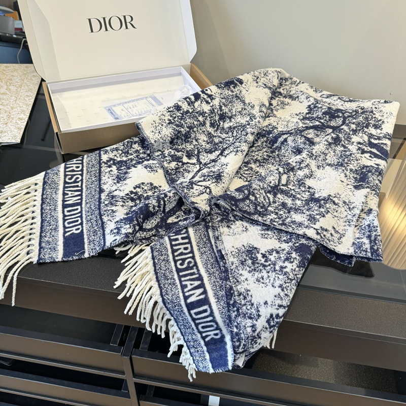 디올 머플러 케이프 03