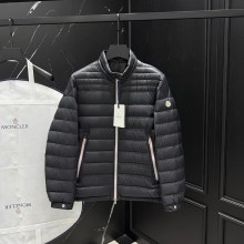 몽클레르 캐주얼 로고 나일론 다운 남성 2컬러 0911A1090053279999  J