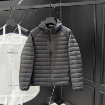 몽클레어 숏 다운 자켓 2컬러 K10911A00005597YD999  J