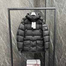 몽클레어 브르타뉴 후드 쇼트 다운 재킷 2컬러 K20911C00014597YD999  J