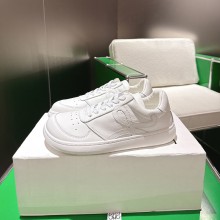 로에베 라프리마 LOEWE 남여공용 스니커즈 화이트 M816282XBN