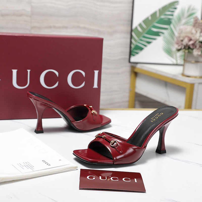 구찌 호르세빗 레더 홀스빗 스퀘어코 스트랩 일자 8.5CM 레드 832468