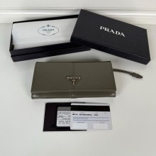 프라다 삼각로고 사피아노 레더 장지갑 금장 은장 그레이 1MH132