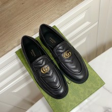 구찌 마몽트 마틀라세 여성 로퍼 블랙 670399