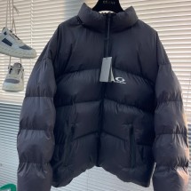 발렌시아가 패디드 자켓 스탠다드 Puffer 다운 남여공용 852049TNO121000   C