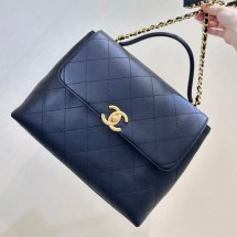 샤넬 핸들 라지 플랩 백 카프스킨, 골드 메탈 블랙 AS5467