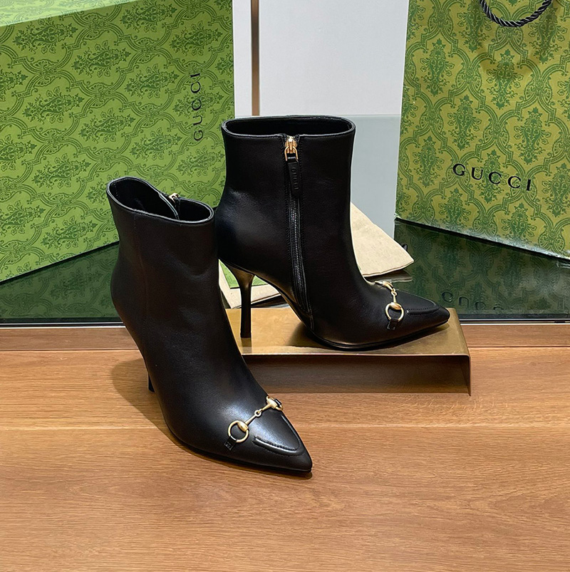 구찌 여자 앵클 부츠 홀스빗 9CM 블랙 가죽 835741