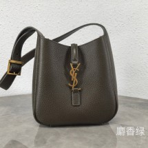 생로랑 LE 5 À 7 서플 베이비백 카키 809461