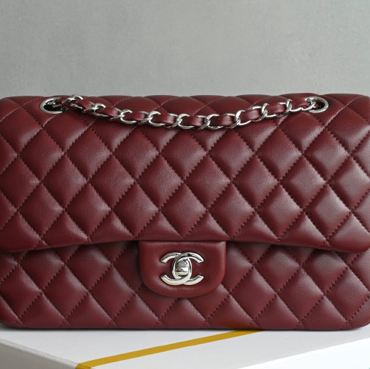 샤넬 클래식 미듐  레드 은장 플랩백  A01112
