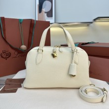 로로피아나 니들백 스몰 미디엄 크로스백 화이트 FAP2001