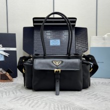 프라다 익스플로어 미디엄 리나일론 가죽 토트 백 1BG596