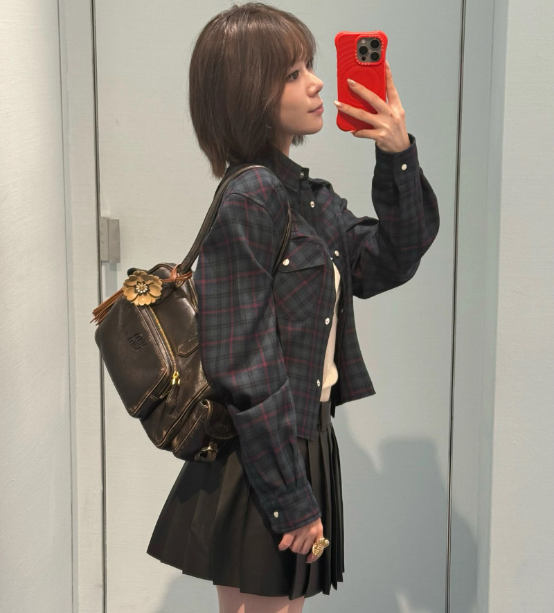 25 FW 미우미우 플레이드 프린트 스냅 버튼 셔츠 MK1970  Y