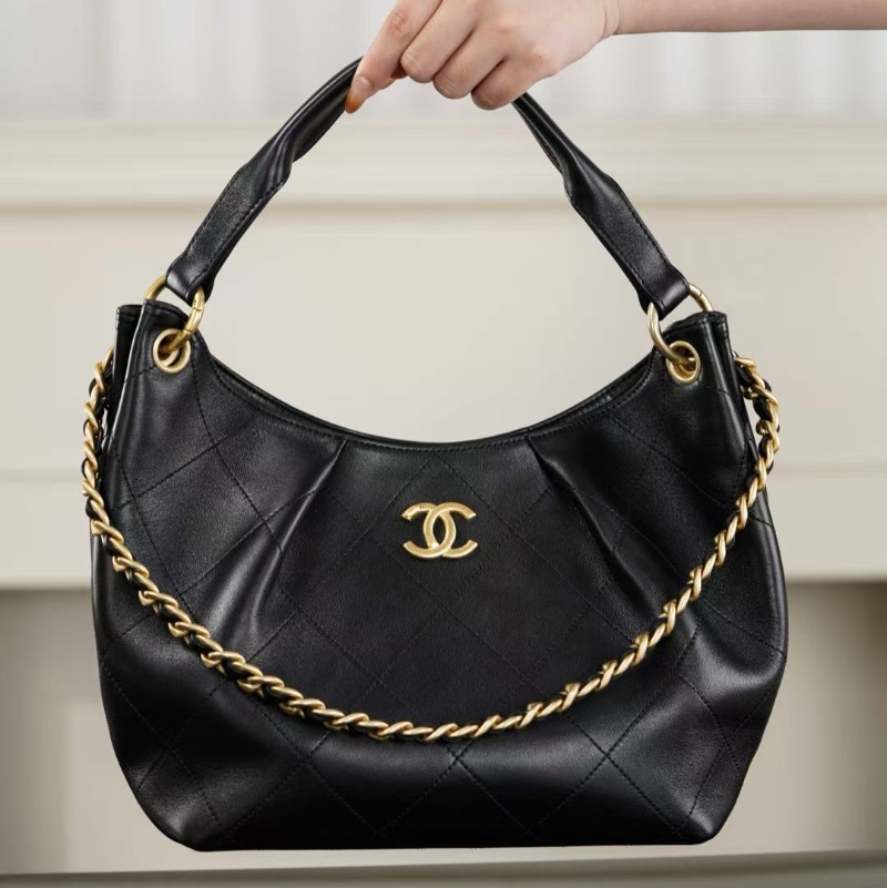 샤넬 26C  로고 송아지 가죽 호보 라지 크로스백  AS5970