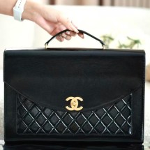 샤넬 24A 골드버튼 아가일 셔링 서류가방 여성 블랙 AS5016