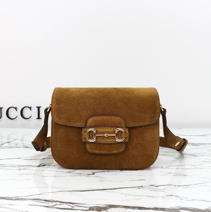 구찌 호스빗 1955 아우라 미니 스웨이드 숄더백 847064