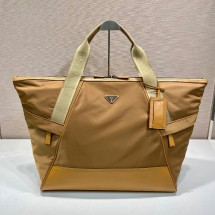 프라다 삼각로고 리나일론 레더 트레블 토트백 카멜  2VC040