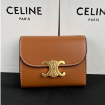 셀린느 샤이니 카프스킨 트리옴페 스몰 플랩 여성 지갑 카멜 10D783DPV