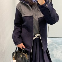 미우미우 로고 자수 지퍼 스웨트셔츠 ML1412SOOO18ZL  D