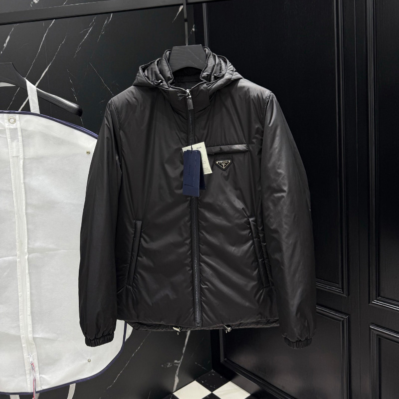 프라다 고품질 남성 점퍼 42  C