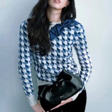 디올 하운즈투스 울 크롭 스웨터 2컬러 624S05A2006  H