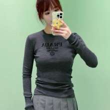 프라다 울 라운드 니트 2컬러 P24R1V  H