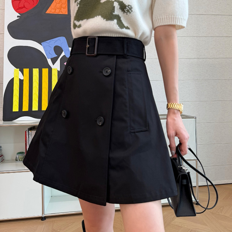 버버리 개버딘 트렌치 미니 스커트 블랙 81176201  H